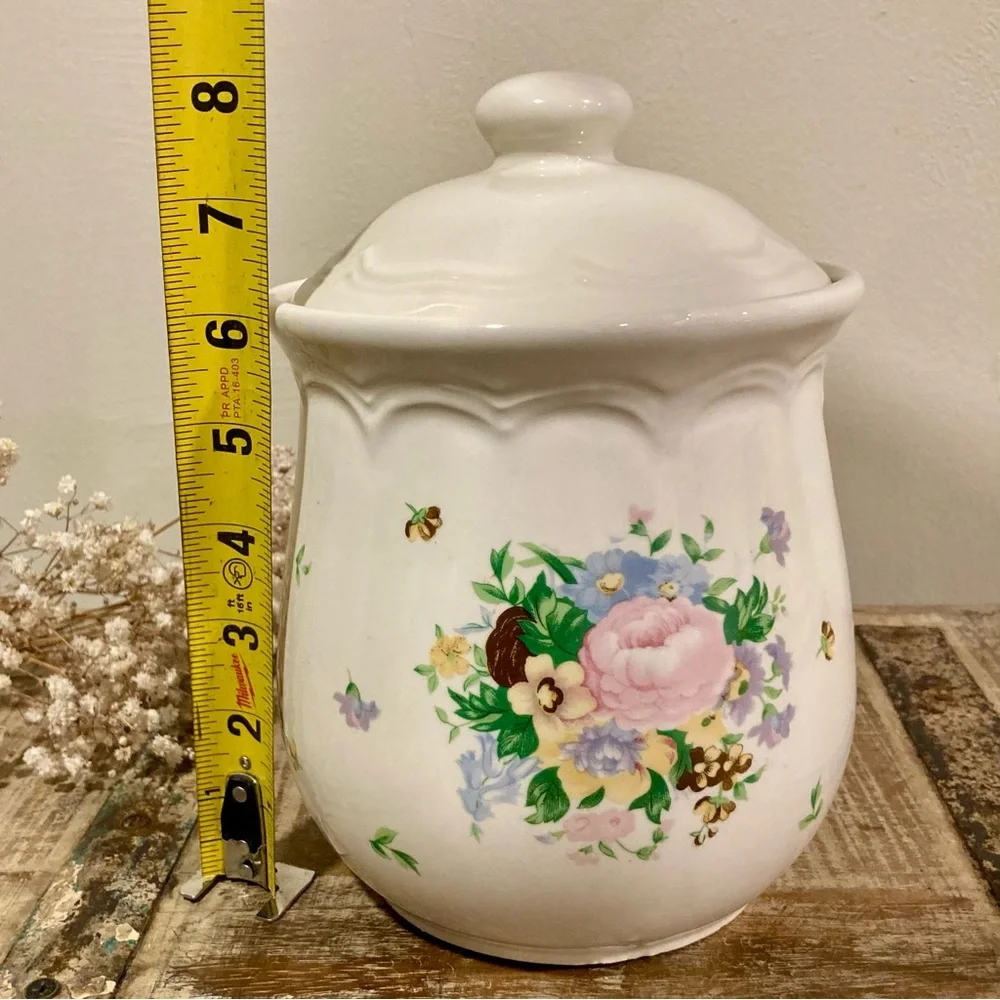 8” Tall Vintage Ceramic Canister Floral Container Storage Grandmacore Kitchen